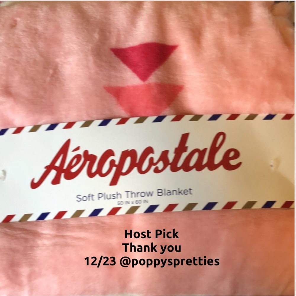 Aeropostale Throw blanket 50”x60”New!
